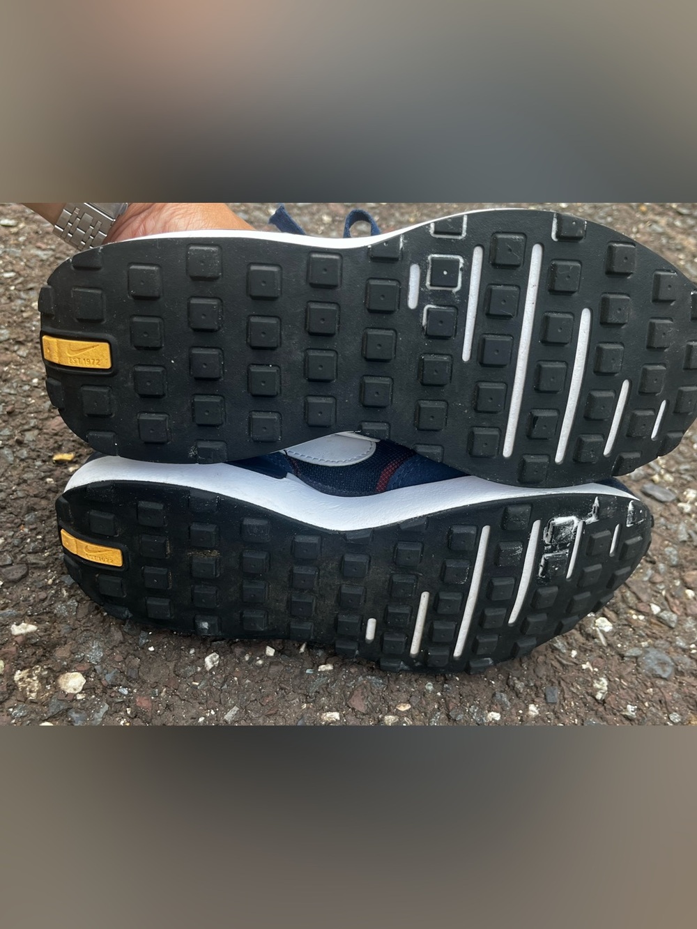 Nike Waffle One Sneakers Kids Size 2Y DC0480-401 EUC - Picture 5 of 6